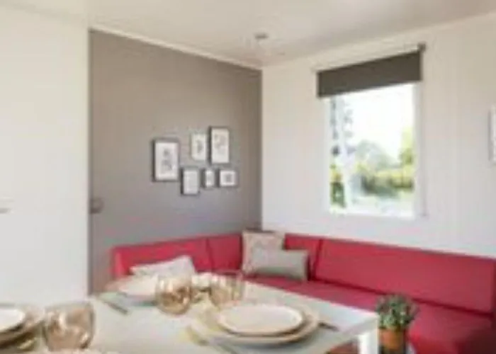 3 Chambres, 7 Pers, Terrasse Vue - Api-1-52-417 *