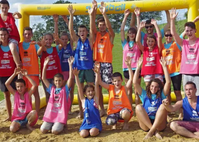 3 Chambres, 7 Pers, Terrasse Vue - Api-1-52-417 * Salles-Curan